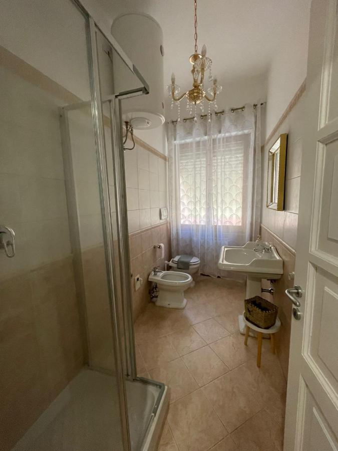 Aria Di Mare Hotel Чивитавекия Екстериор снимка
